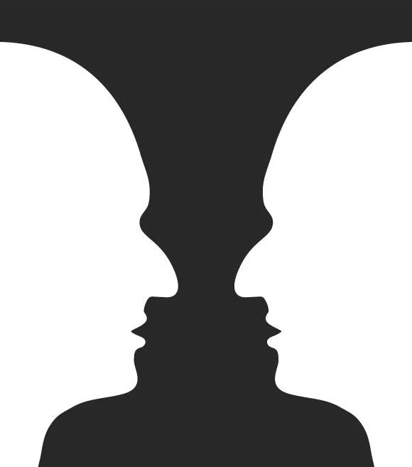 ルビンの壺：壺にも向かい合う二つの顔にも見える両義的図形